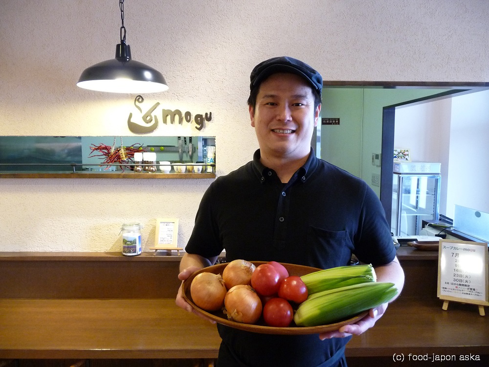 「MOGU」おいしいスープカレーはここ！金沢で開業してくれてアリガトウ！フロム北海道なドリンクも豊富