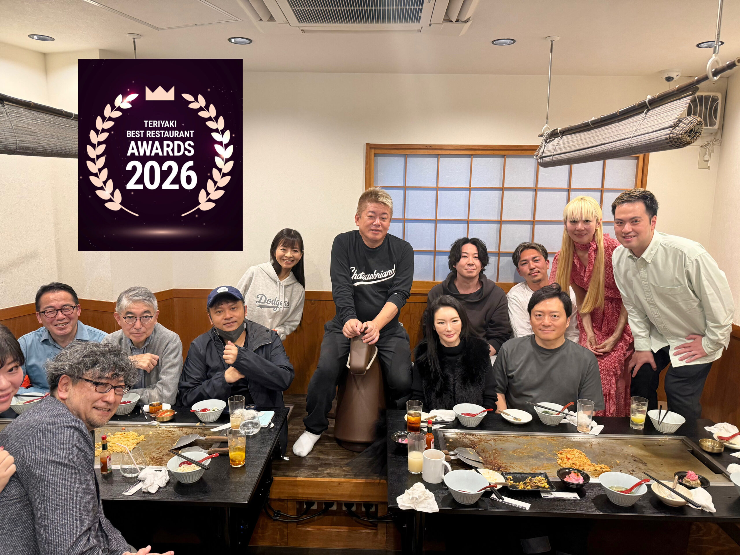 お値下げしました、九谷　六角人物・桐文　盃 人間国宝 加藤 卓男 ラスター彩 人物文 酒杯 ぐい呑 : 古美術植松